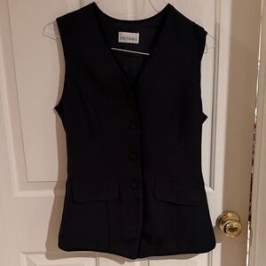 Women's Black Sleeveless Button Vest